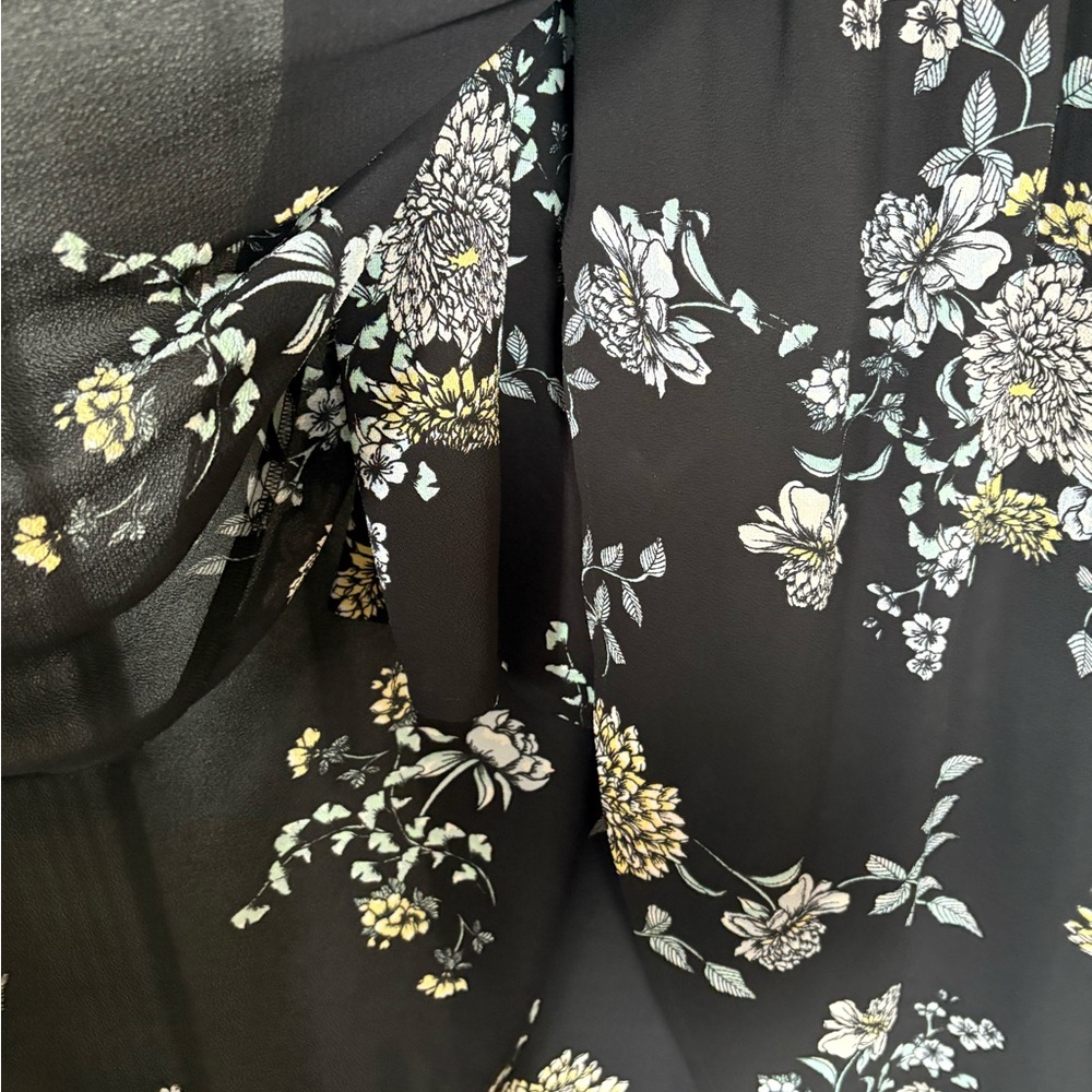 Candie’s Floral Black Maxi Romper - Picture 3 of 4